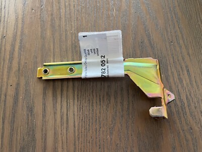 Mercedes-Benz A1267820512 Sunroof Left Front Guide Rail Bracket 