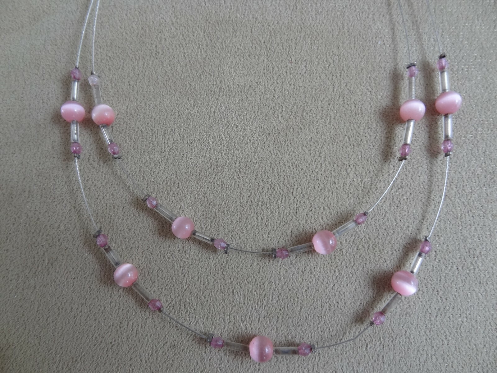 Collier fantaisie 2 rangs, ras du cou; perles roses. | eBay