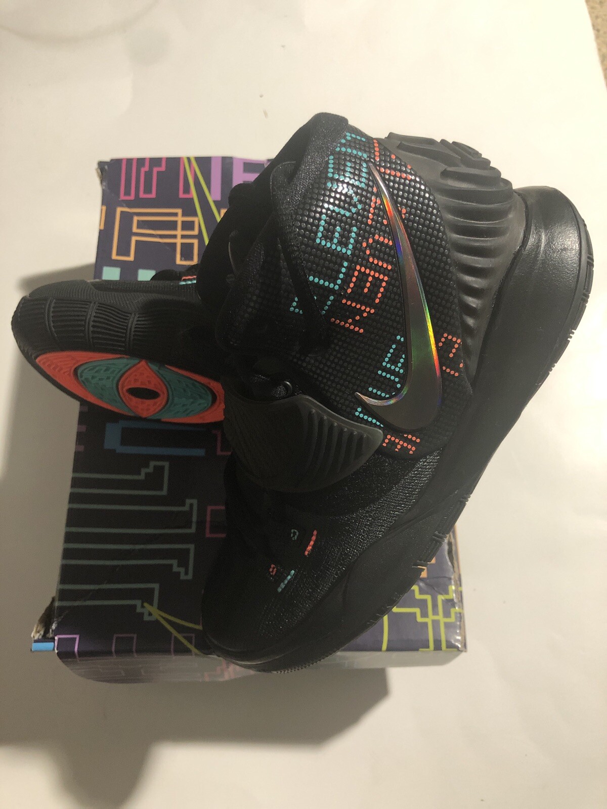 . Youth 4. $110 Retail. Brand New🏀!