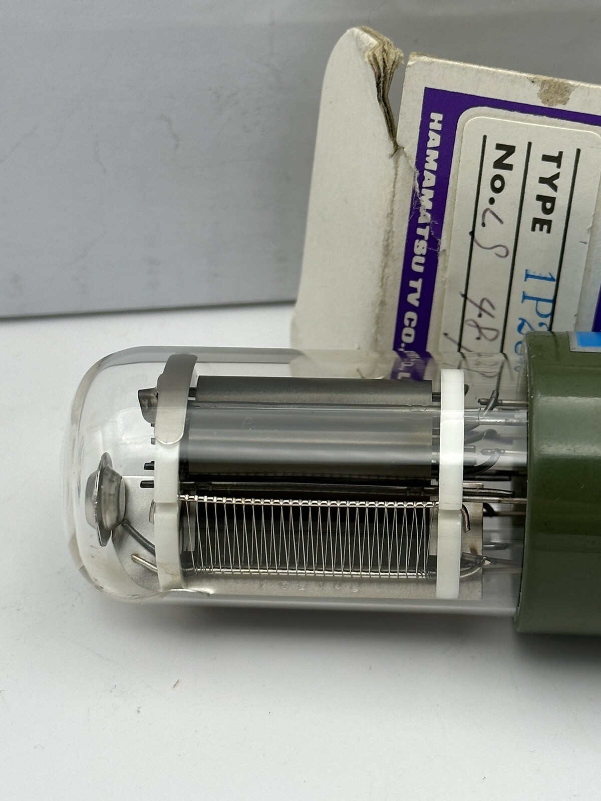 HAMAMATSU 1P28 Photomultiplier Tube | eBay