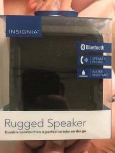 insignia rugged portable bluetooth speaker