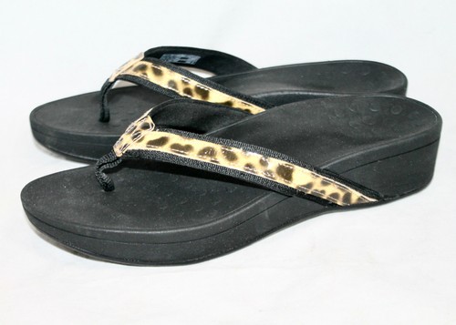 VIONIC High Tide Wedge Thong Flip Flops 