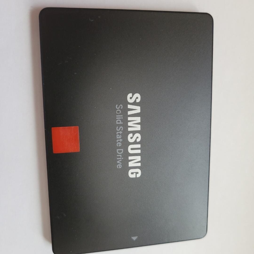 Samsung 860 PRO 512GB MZ-76P512bw MZ-76P512 SSD solid state drive