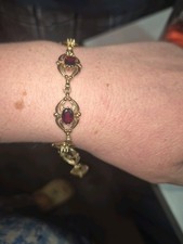 9ct Gold And Garnett Vintage Bracelet Hallmarked