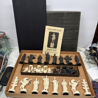 Classic Games Collector's Series Chess Set Ancient Rome 1963