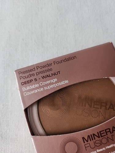 Mineral Fusion Pressed Powder Base Deep 5 Walnut 1 Buildable Compact .32 oz. New - Picture 2 of 3