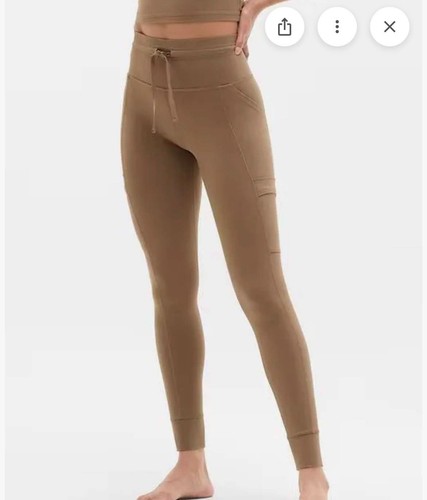 NWT! $109 Athleta salutation stash cargo tight leggings clay tan medium M
