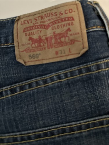 Vintage Levi's 569 Denim Shorts Size 31 - Picture 3 of 6