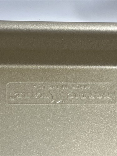 Nordic Ware Naturals Nonstick 4-Piece Quarter Sheets - Picture 3 of 9