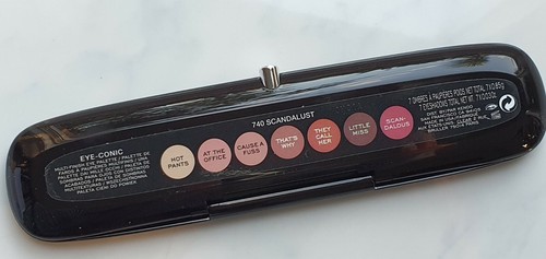 MARC JACOBS Eye-conic Eyeshadow Palette- SCANDALUST 740 - Picture 4 of 5