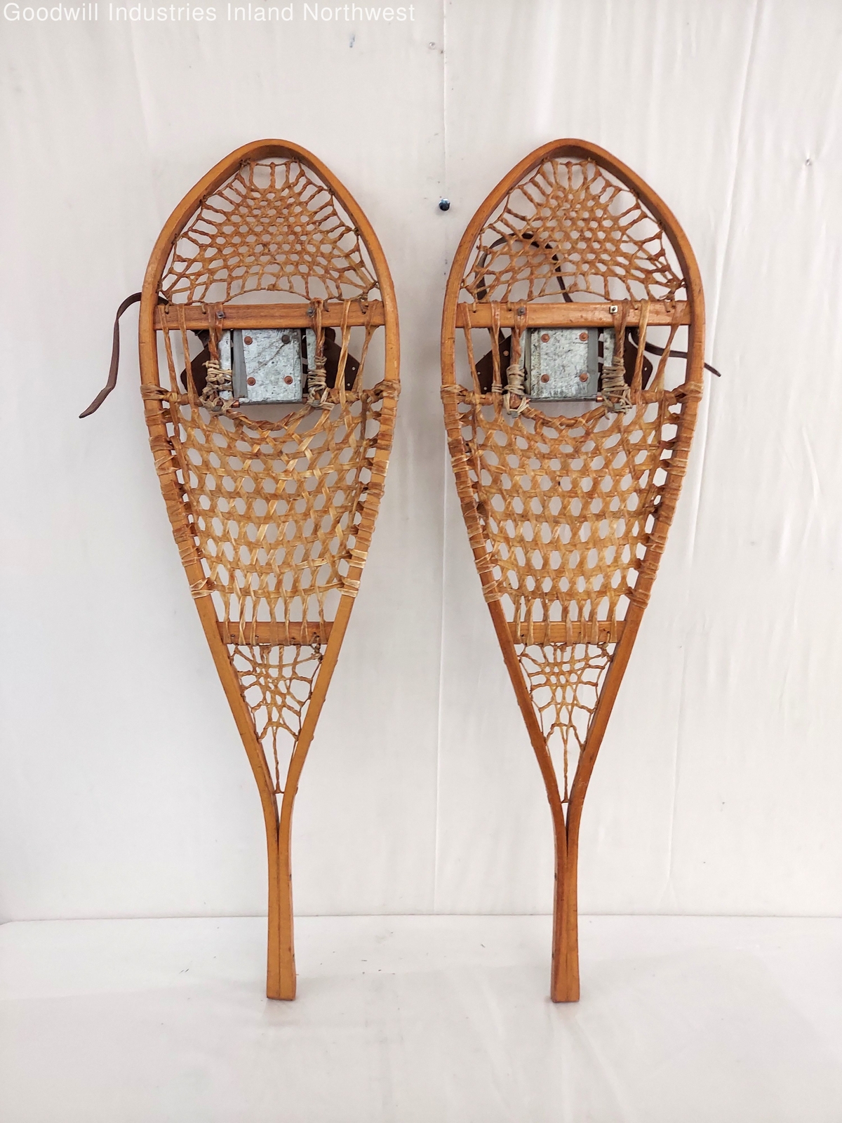 Safesport MFG Co. Vintage Wooden Snowshoes 48x14" eBay