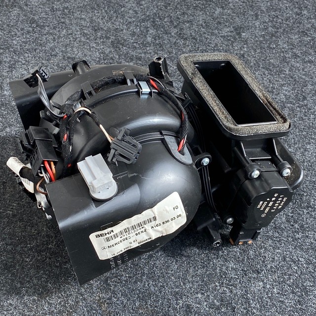 MercedesBenz ML W163 Blower Motor Heater Blower Rear A1638300308 eBay