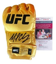 MICHAEL CHANDLER signed (UFC) MMA autographed Fighting glove JSA AY06528 MICHAEL CHANDLER signed (UFC) MMA autographed Fighting glove JSA AY06528