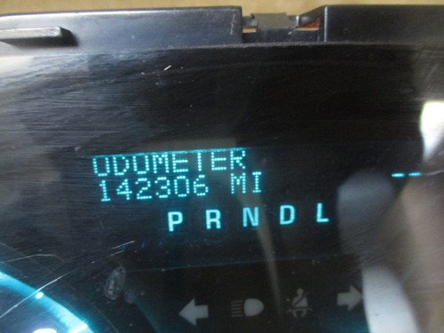 14 15 16 17 Chevy Traverse Speedometer Instrument Cluster 142k Miles 22868683 - Picture 2 of 13