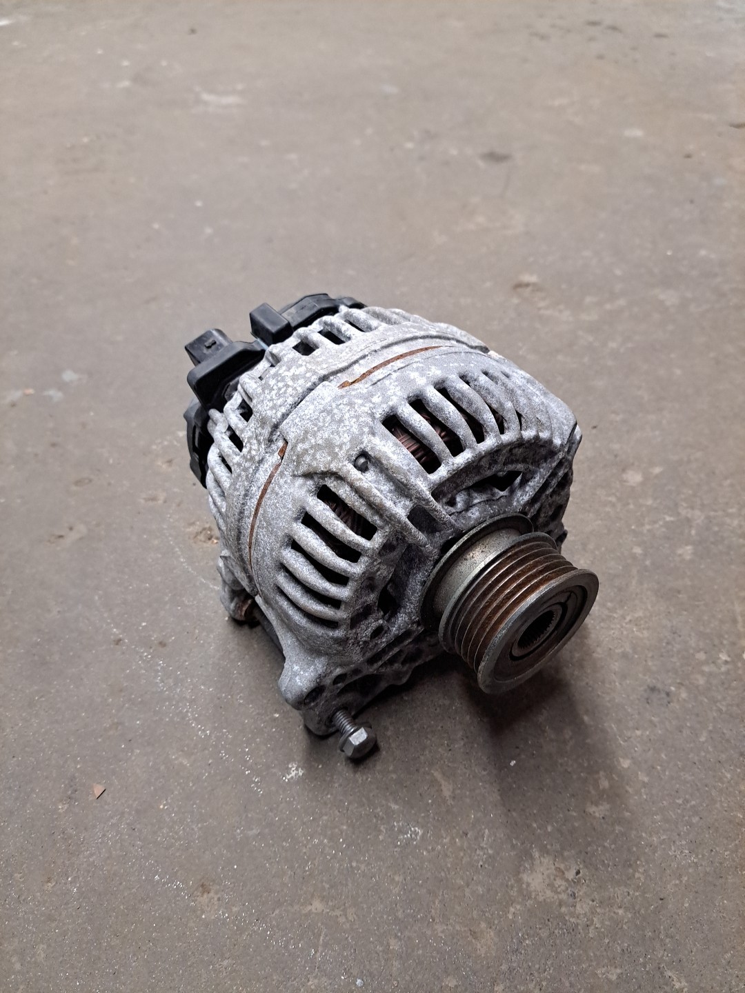 140 Amp Alternator Bosch 05-14 VW Jetta Golf Rabbit MK5 Beetle 2.5 07K 903 023 C