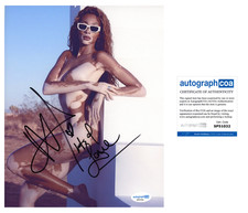 'Winnie Harlow' Signed Sports Illustrated Swimsuit Model 8x10 Photo ACOA Sexy