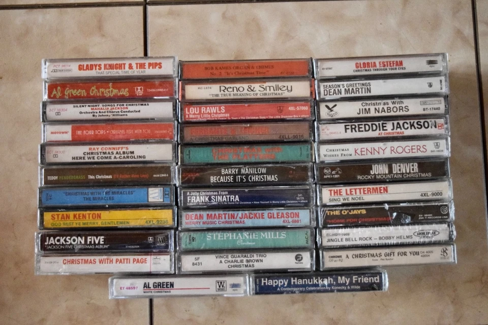 32 Vtg. Christmas Holiday Cassette Tapes,Pattie Page, Charlie BrownO'jays + - Image 2 of 4