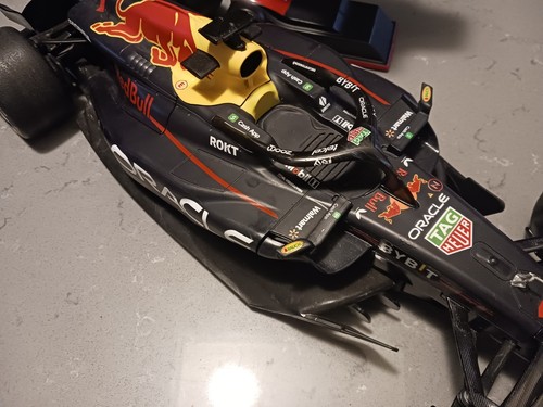 Coche Maisto Tech R/C 1:10 Max Verstappen Red Bull Racing Fórmula Uno F1 - Imagen 3 de 16