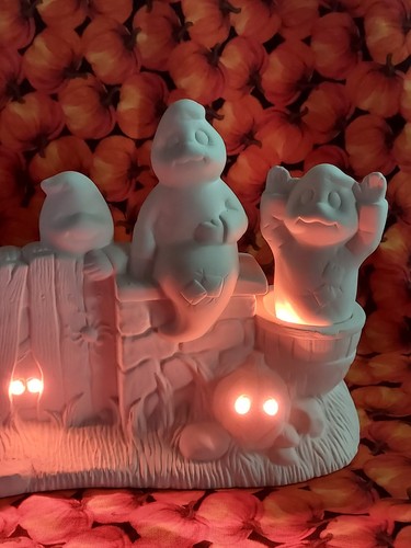 Ceramic Bisque~ Ready to Paint ~Ghost Fence Scene Rice Light Included - Picture 14 of 21