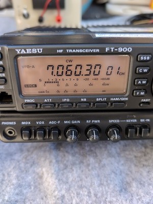 YAESU FT-900 HFトランシーバー Yasu HF Transceiver Ham Radio Model Ft -900 For Part To Repair No