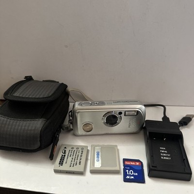 Pentax Optio WP 6.0MP Digital Camera Bundle W/ LowePro Case Waterproof WORKS
