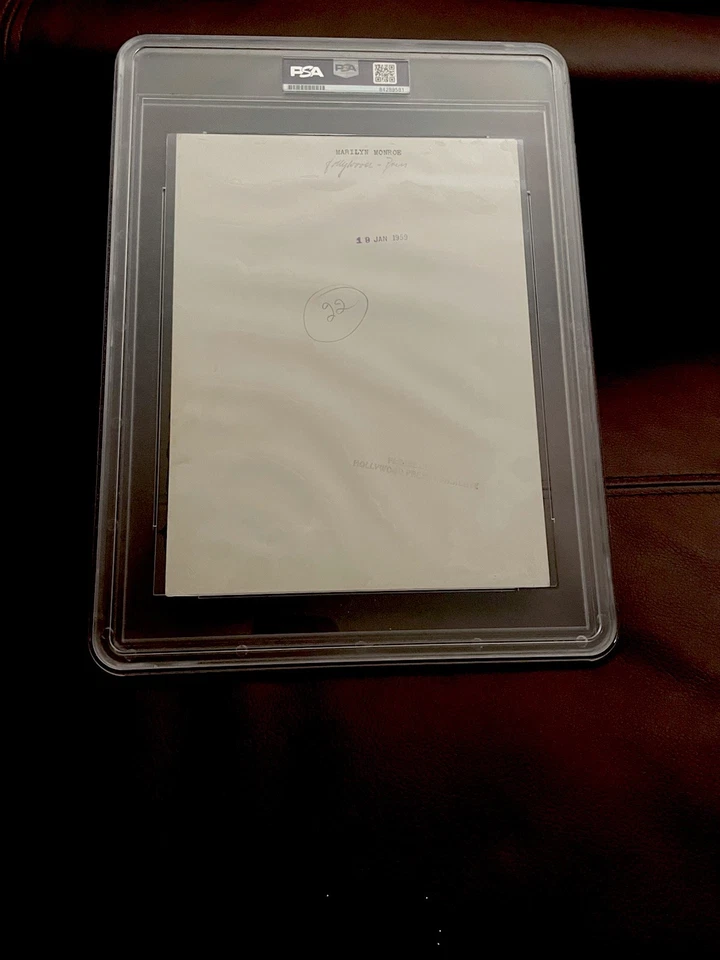 1950 Marilyn Monroe Bathing Suit PSA Type 1 Photo  - Image 2 of 2