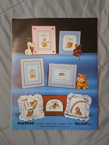 VTG 1978 Garfield "Crosses Your Path" Cross Stitch craft booklet By Millcraft - Picture 7 of 16