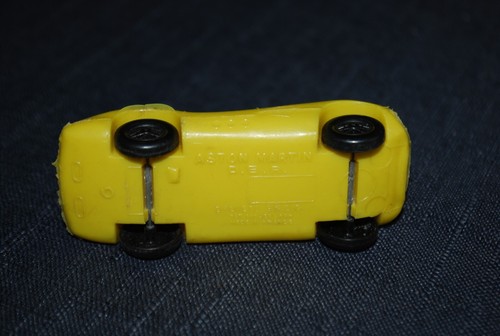 BONUX PLASTIC SOUFFLE ASTON MARTIN D.B.R. GELB - Bild 3 von 3
