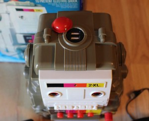 2xl robot toy