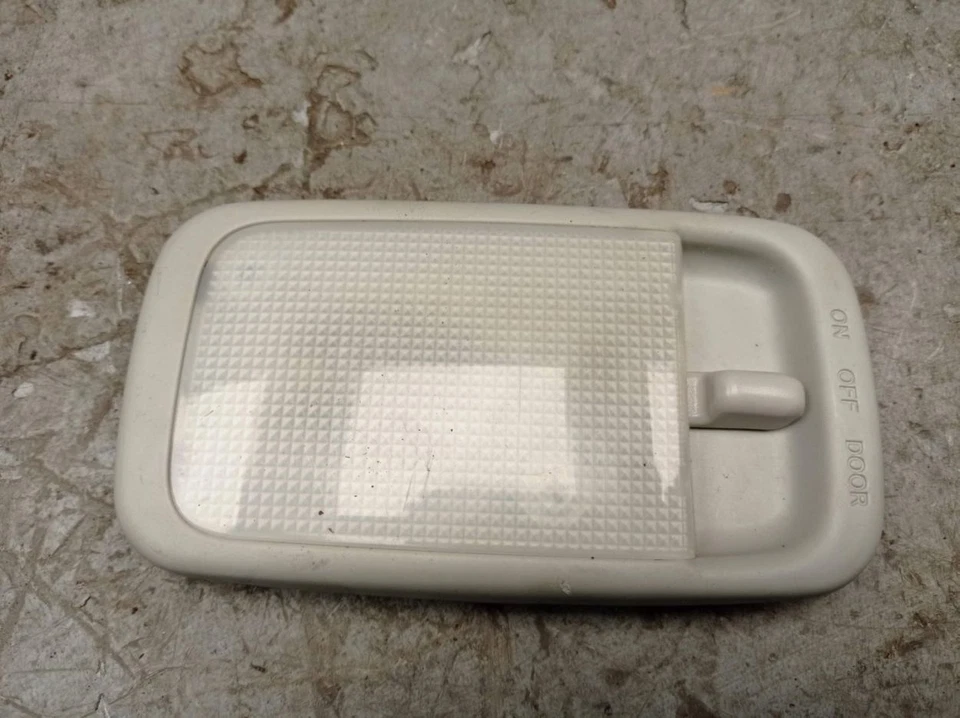 Innenraumleuchte vorne für DAIHATSU SIRION (M3) 1.3 - Image 3 of 4