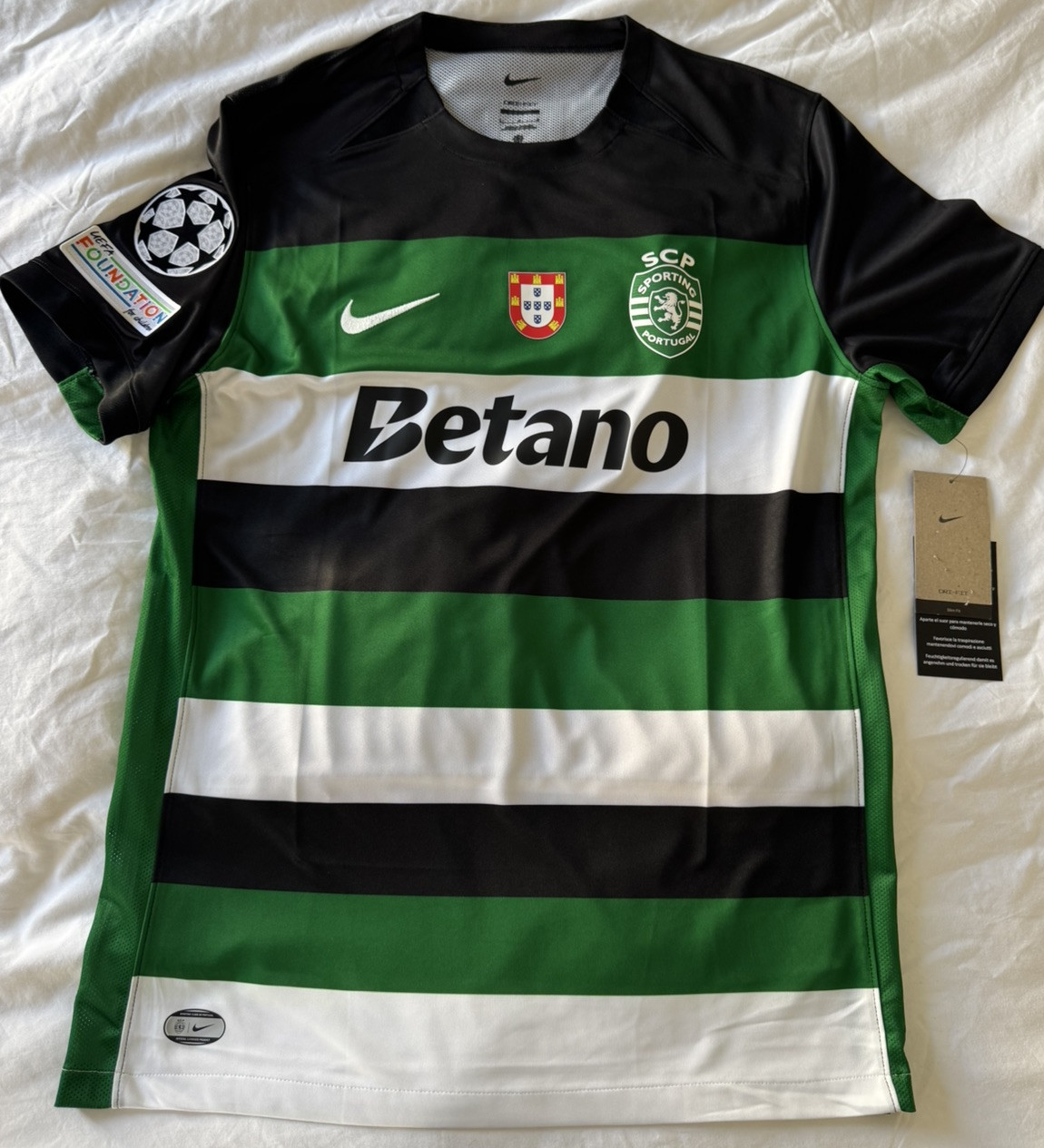 Sporting Lisbon Home Jersey 2024-25 New With Tags Gyokeres #9
