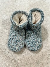 Bombas Sherpa Lined Gripper Bootie Green Slippers Women Sz Small S US W 7-8.5 