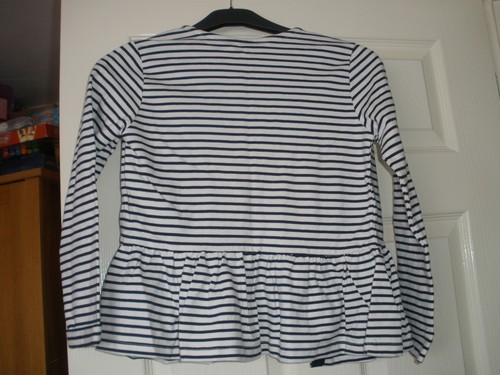 Girls new blue and white jacket size M (28" to 30" chest) - Foto 4 di 4