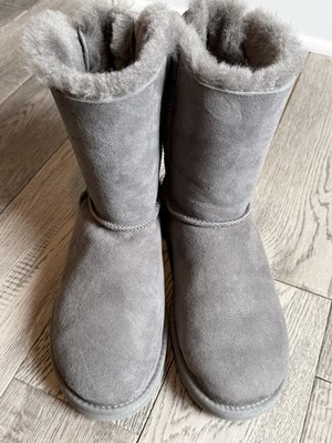 UGG  Bailey Bow II - Genuine Shearling Boot (Women) Gray Suede  SIZE US 8