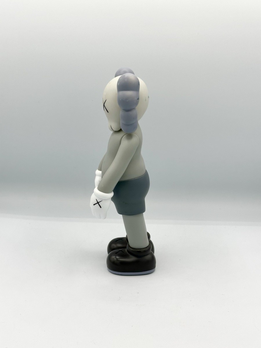 Kaws 16 Open Edition Medicom Toy Vinyl Figure 2016 Gray White 7