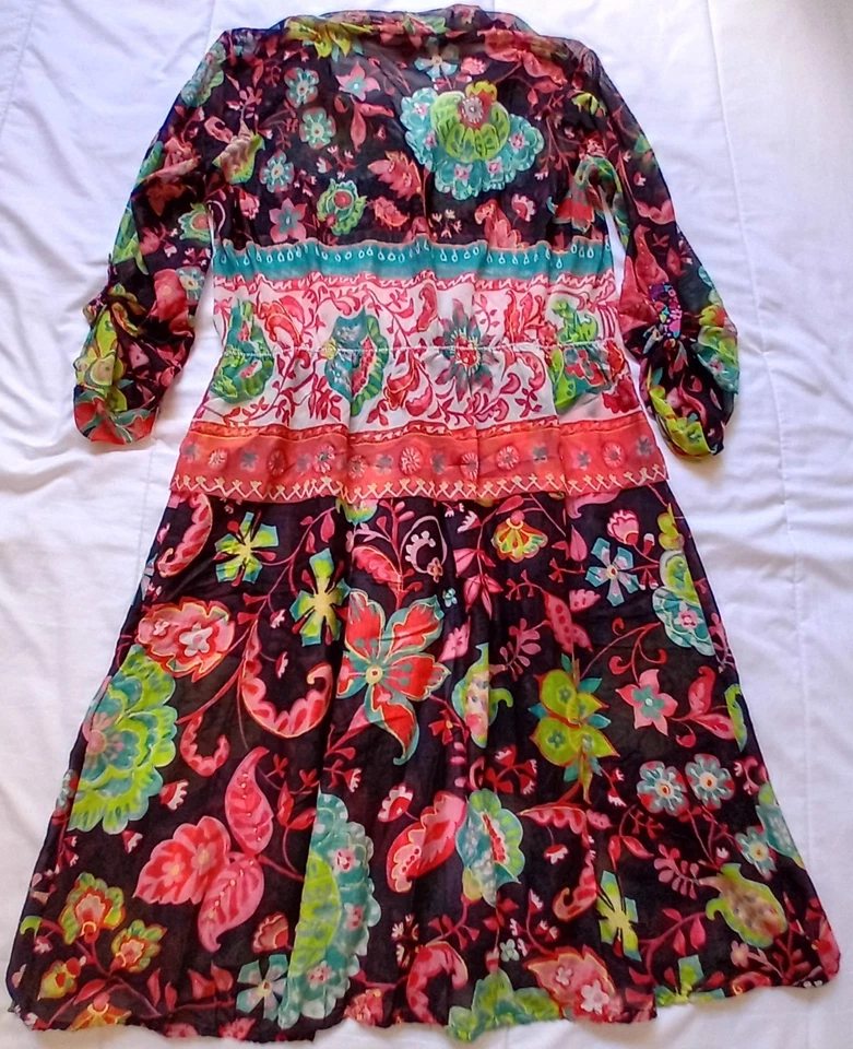 Robe Chacok noire motif floral multicolore Taille 2 - Photo 4/4