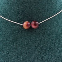 Mineralien Und Edelsteine. Halskette Mit 2 Perlen Bicolor Lila Tigerauge