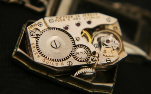 Vintage 1929 Ladies' Swiss 15J Gruen Guild A white gold filled wristwatch, runs - Picture 3 of 10