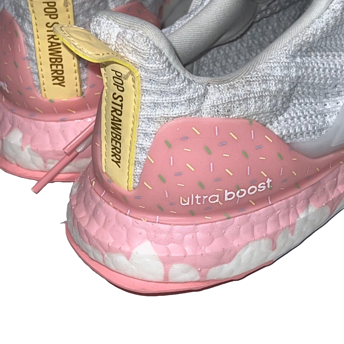 adidas gazelle silver green womens Adidas Ultraboost 22 Strawberry Red  Tamam Mauritius
