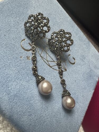 vintage sterling silver gray pearls marcasite dangle drop earrings - Picture 3 of 4