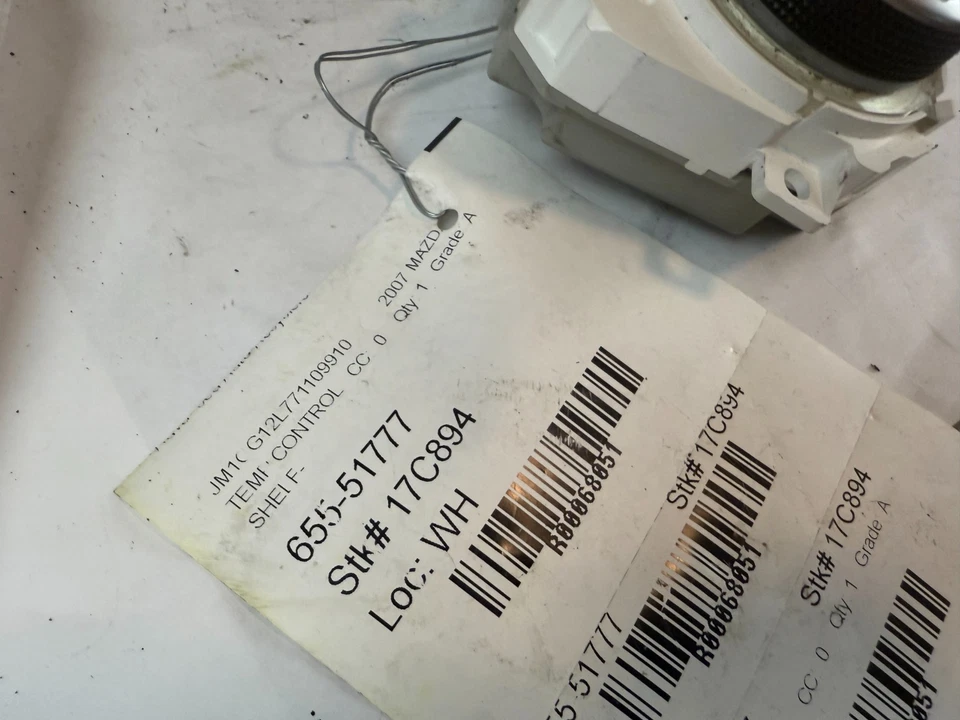 2006 - 2007 年马自达 5 交流电空调暖通空调温度气候控制模块开关原始设备制造商 — 第 4/4 张图片