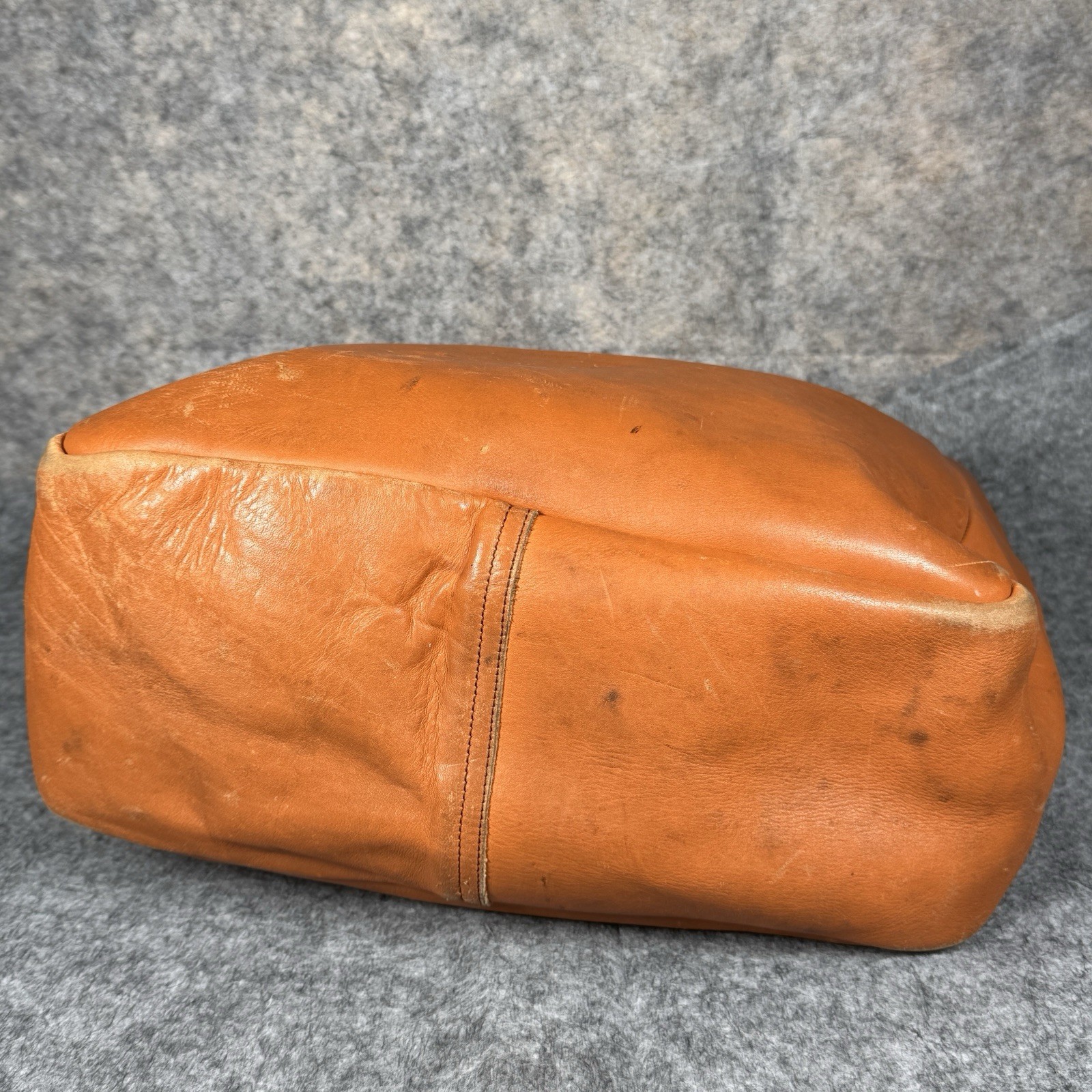 Vintage 60's Cursive Script Label All Leather LL … - image 9