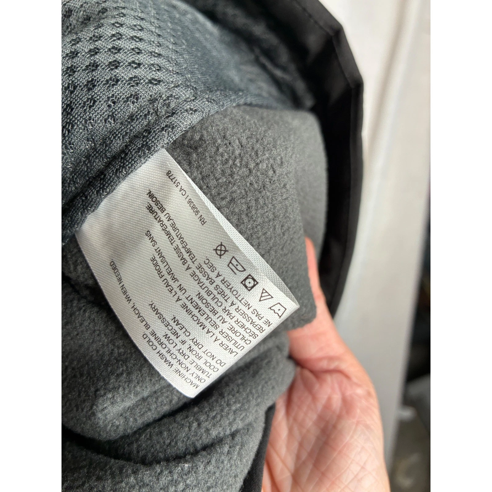 Eddie Bauer Mens XL Black Softshell Fleece Lined Jacket Full Zip Logo Coat image 4