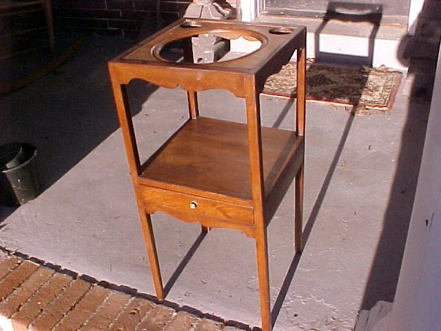 Antique English Georgian Washstand C. 1780 Period Hepplewhite - Image 2 of 4