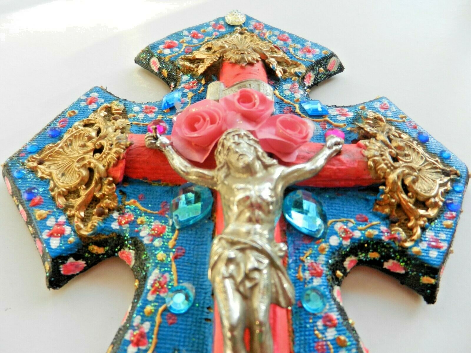 crucifix bénitier objet religieux dévotion pop art façon bohème roulotte Speciale binnenlandse prijs