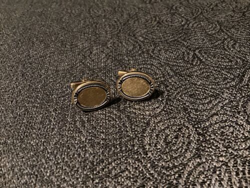 Vintage 1950's - 1960's Foster Black & Goldtone Oval Cufflinks ~ .75" - 第 1/4 張圖片