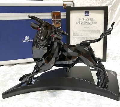 Swarovski Crystal Figurine Limited Edition 2005 The BLACK BULL