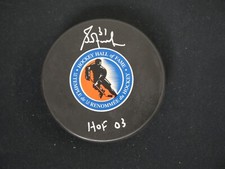 GRANT FUHR SIGNED HOCKEY HALL OF FAME PUCK INSCRIBED 