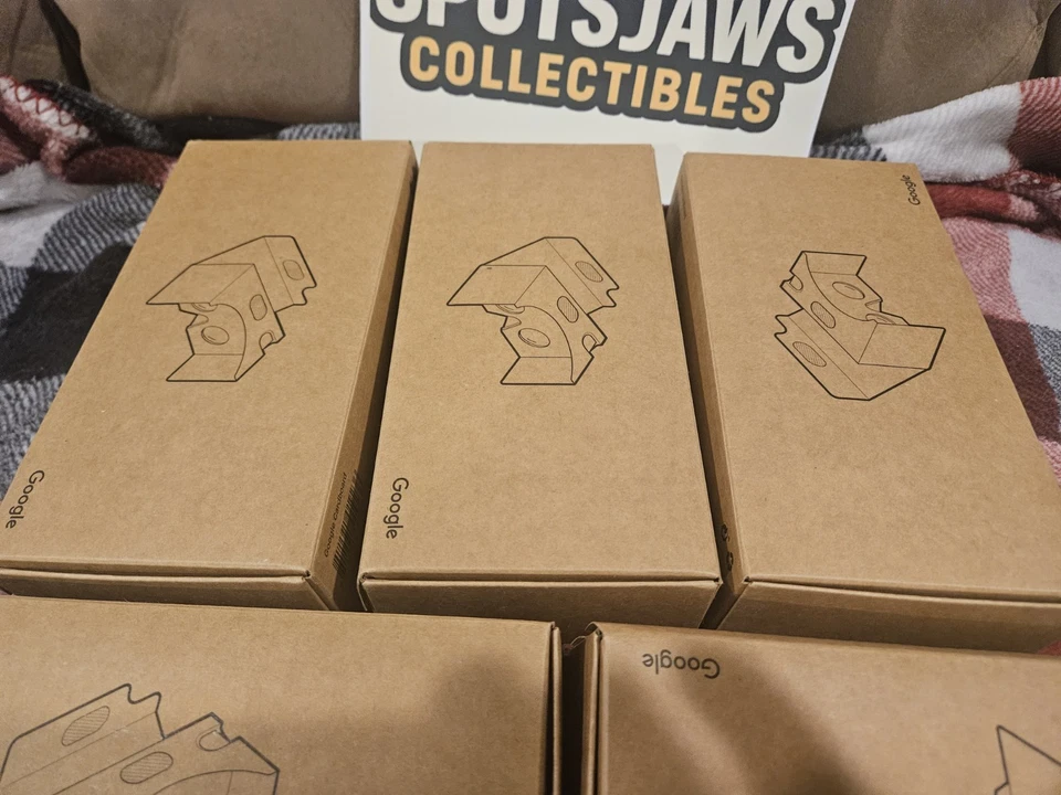 Lote de Visualizador de Smartphone de Realidade Virtual Insignia, funciona com Google Cardboard - Imagem 4 de 4