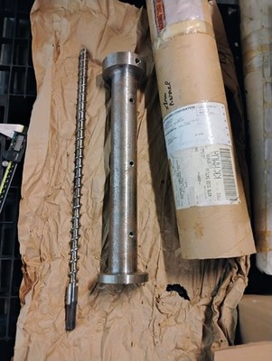 Davis Standard  0.75'' 24 To 1 Extruder Screw and 16'' Long Barrel 